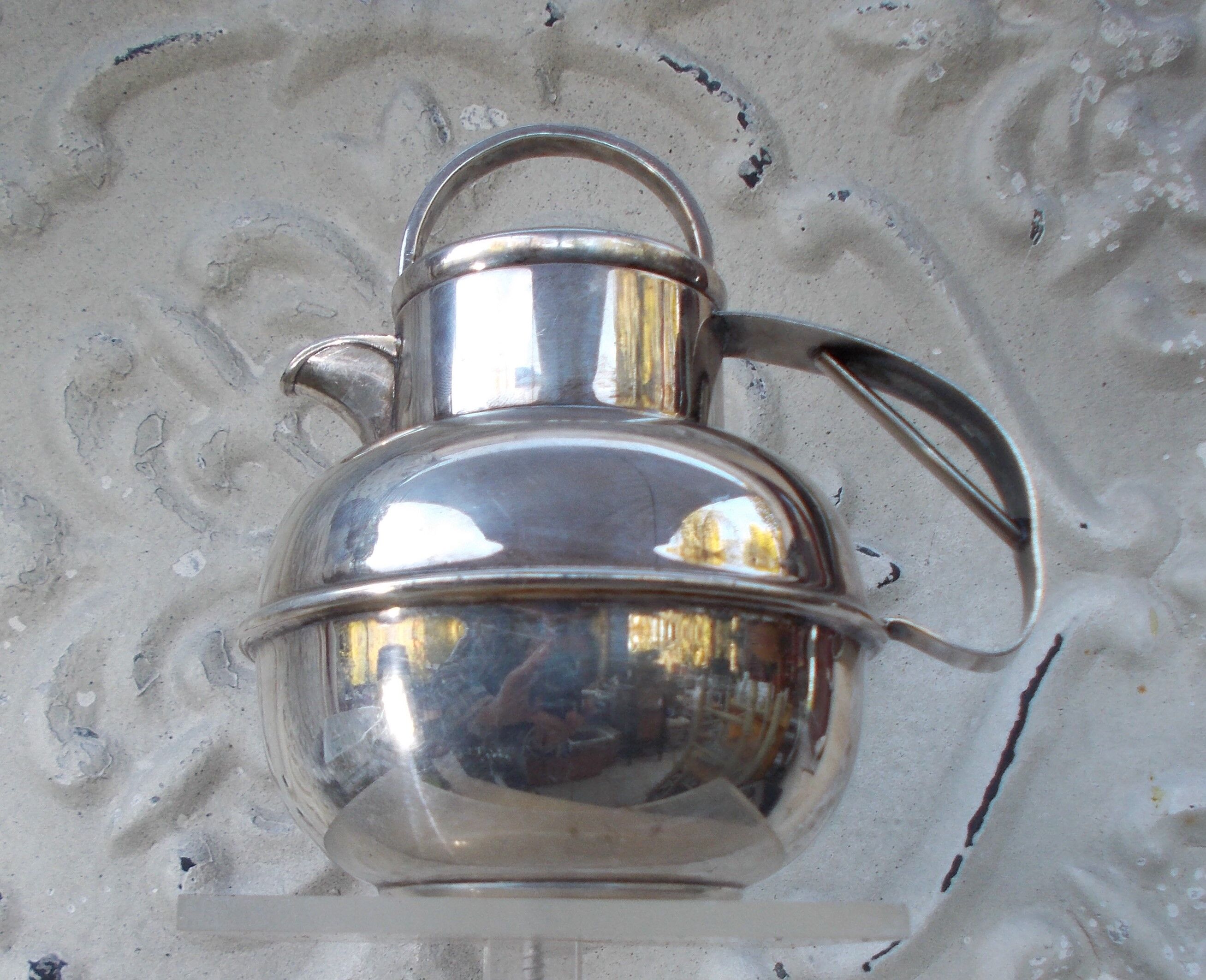 Vintage silver metal pourer Marlboro copper