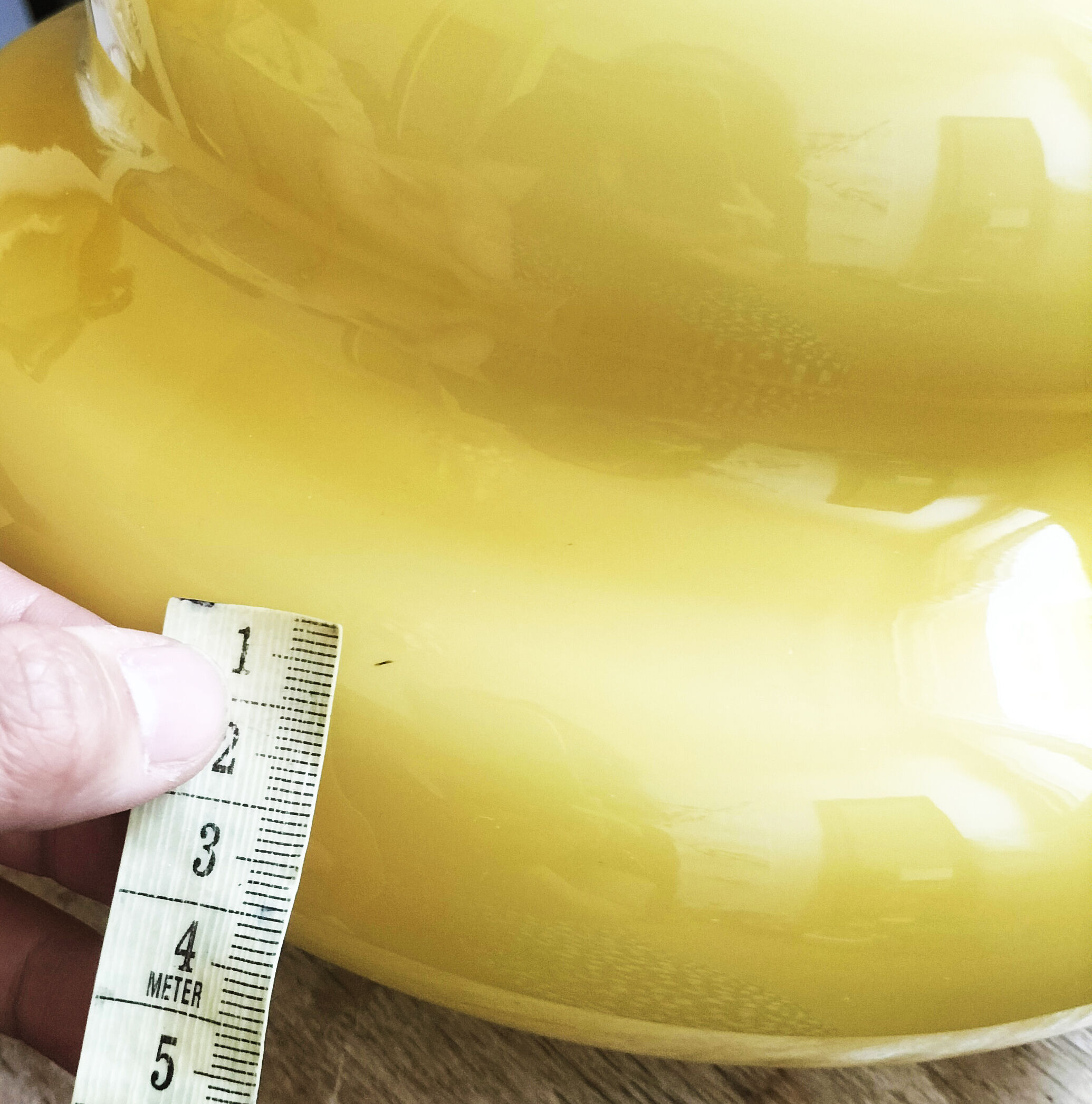 Ceiling lamp in yellow opaline 70s