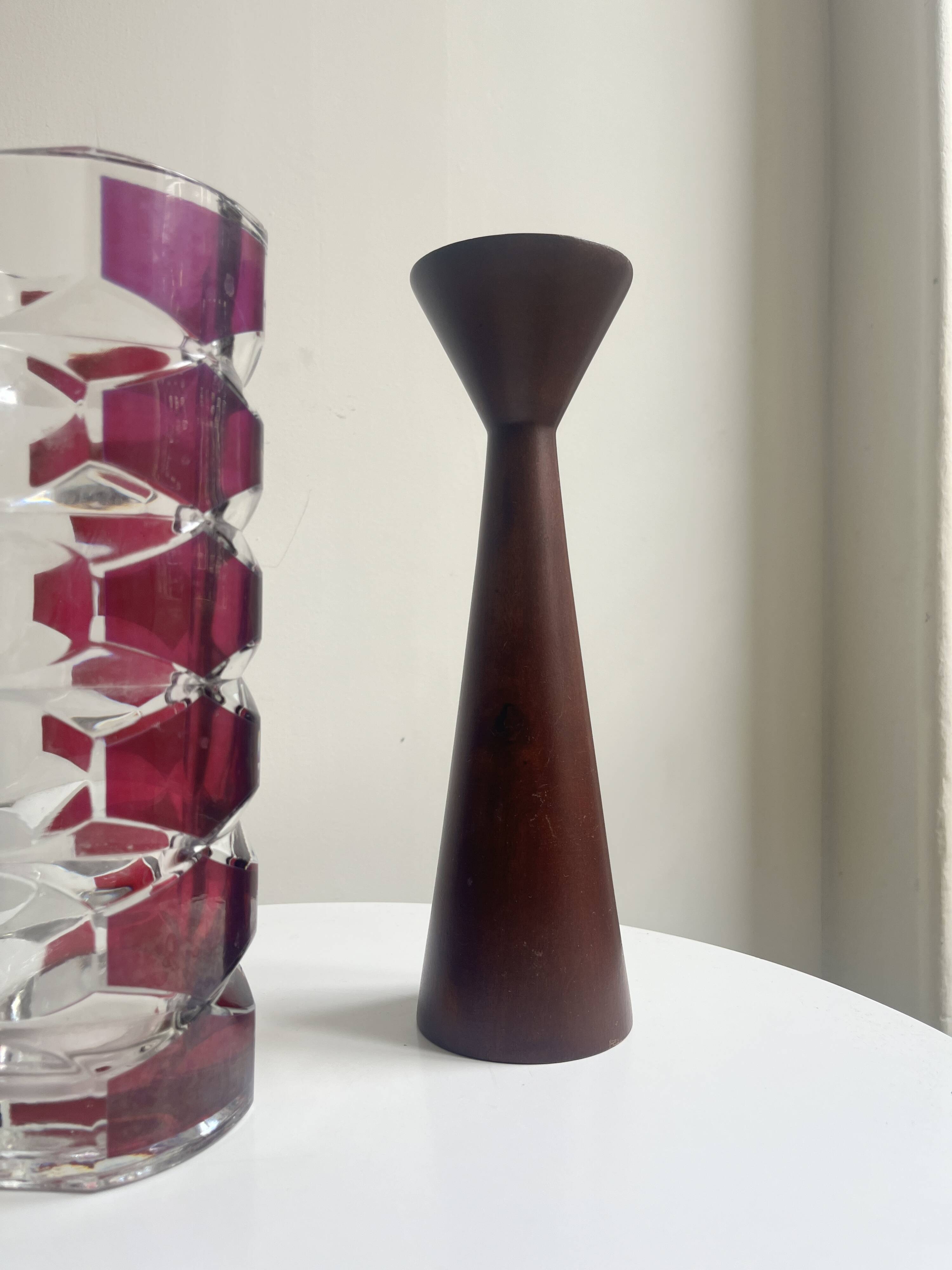Luminarc vase with burgundy geometric patterns, France 1970
