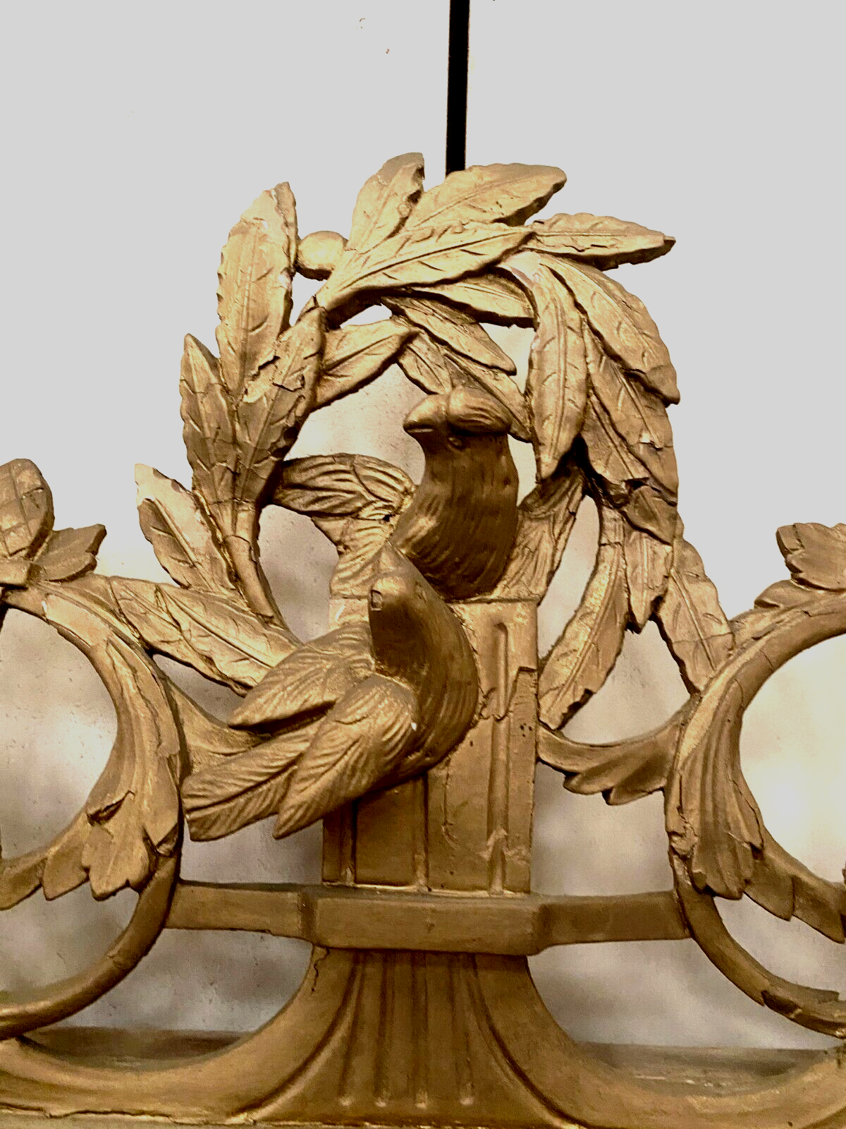 Louis XVI style mirror in wood and gilded stucco XIX century,, 122x72 cm