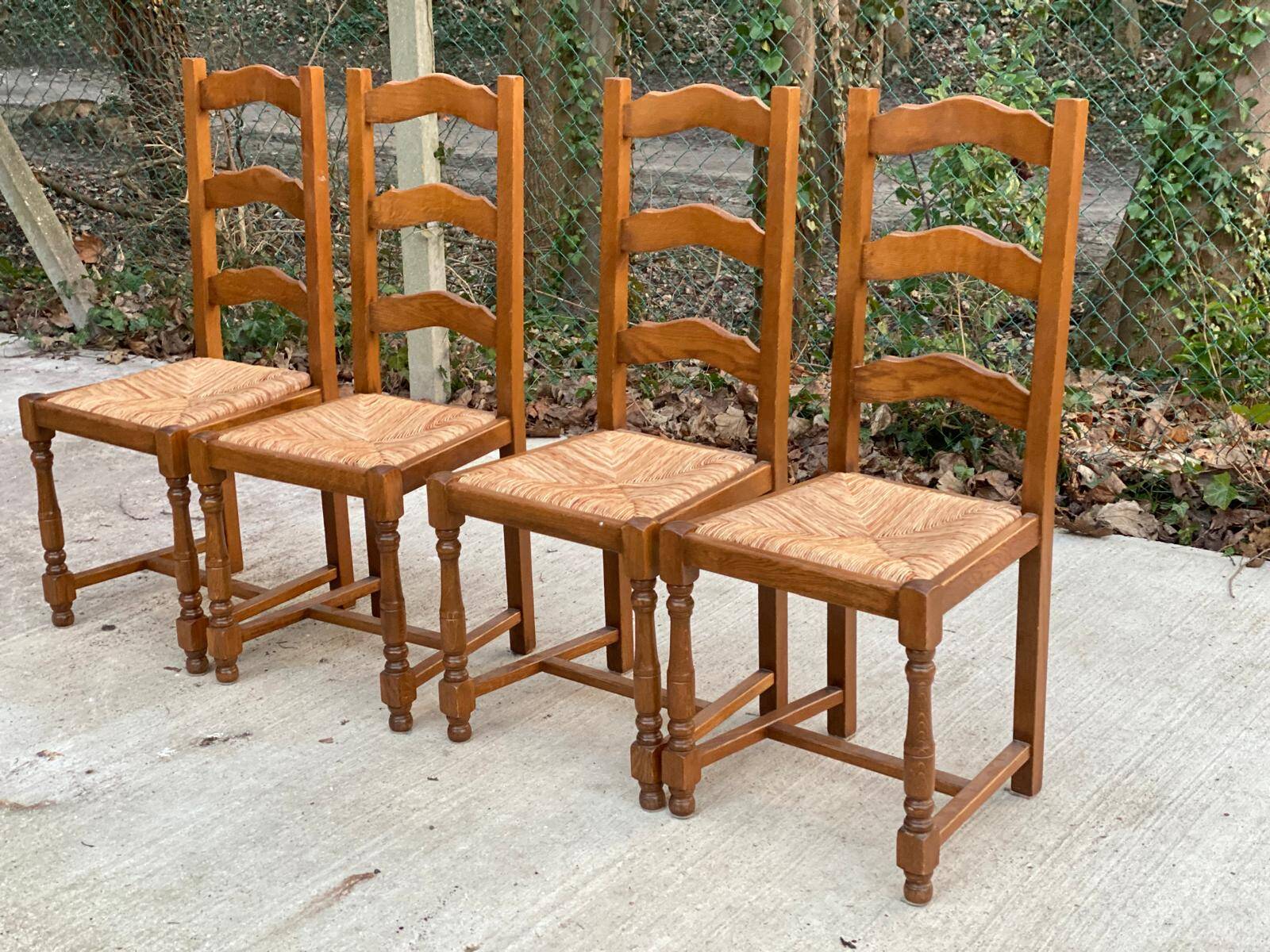 4 Vintage Farmhouse Style Solid Wood Straw Dining Chairs