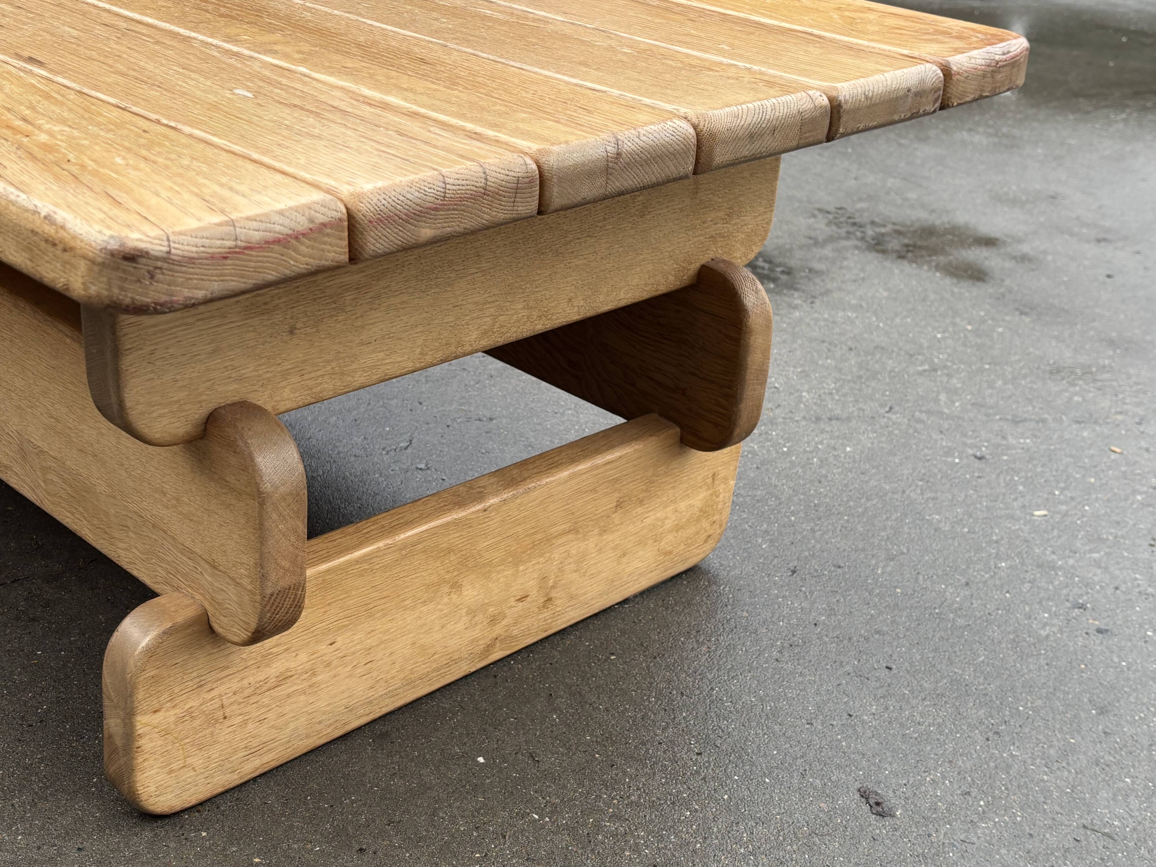 Table basse brutaliste, années 70