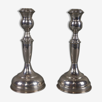 Set of 2 silver candle holders