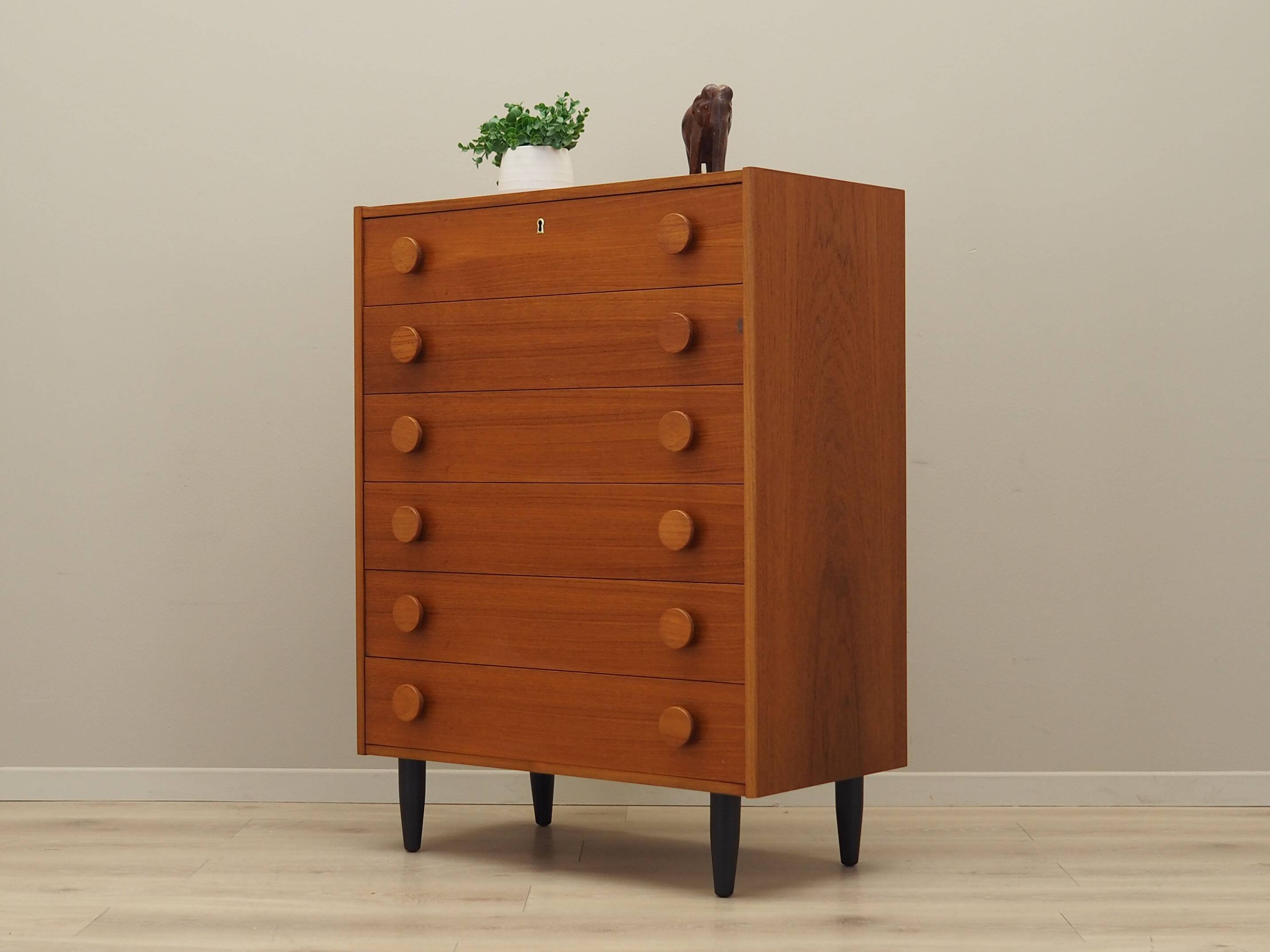 Teak chest of drawers, Danish design, 1960s, production: Denmark