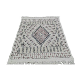 Tapis kilim berbère marocain en laine fait main 130x186cm