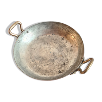 Old copper cassolette
