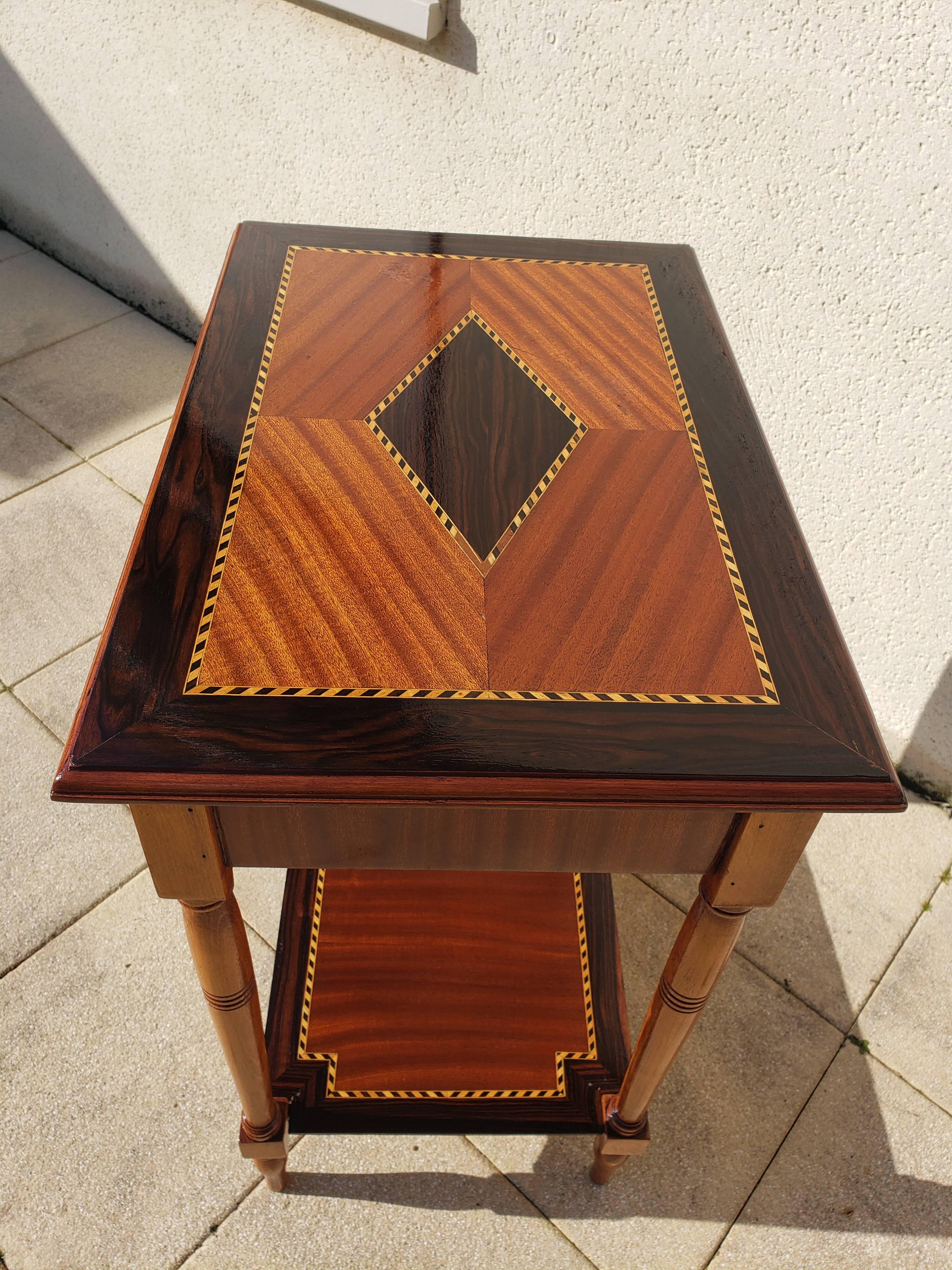 Table d'appoint ancienne console vintage antique marquetée