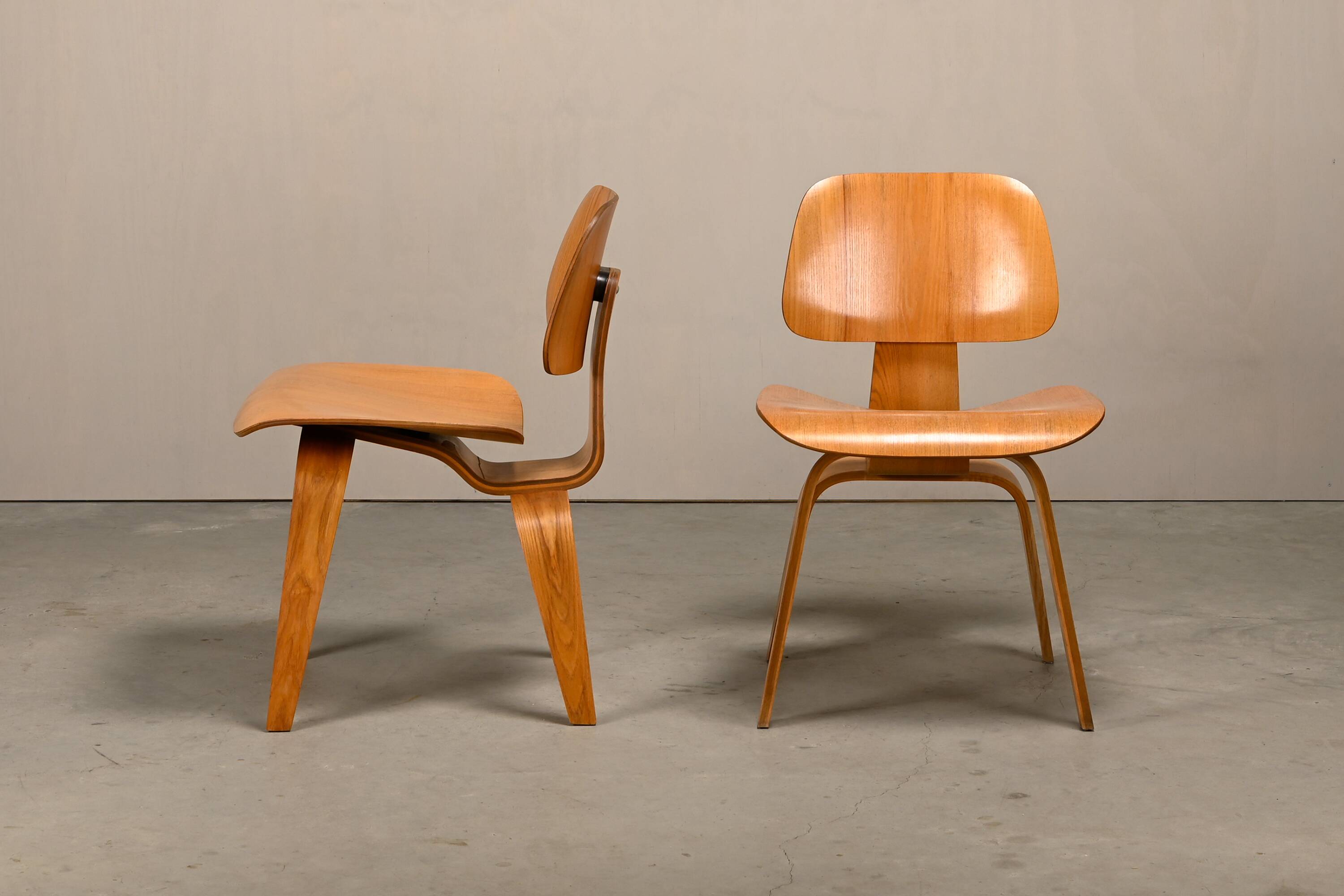 Charles and Ray Eames Early DCW Ash Plywood Dining Chairs for Herman Miller
