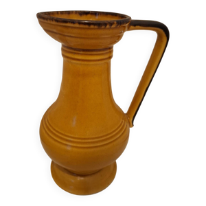 Pichet ou vase en céramique