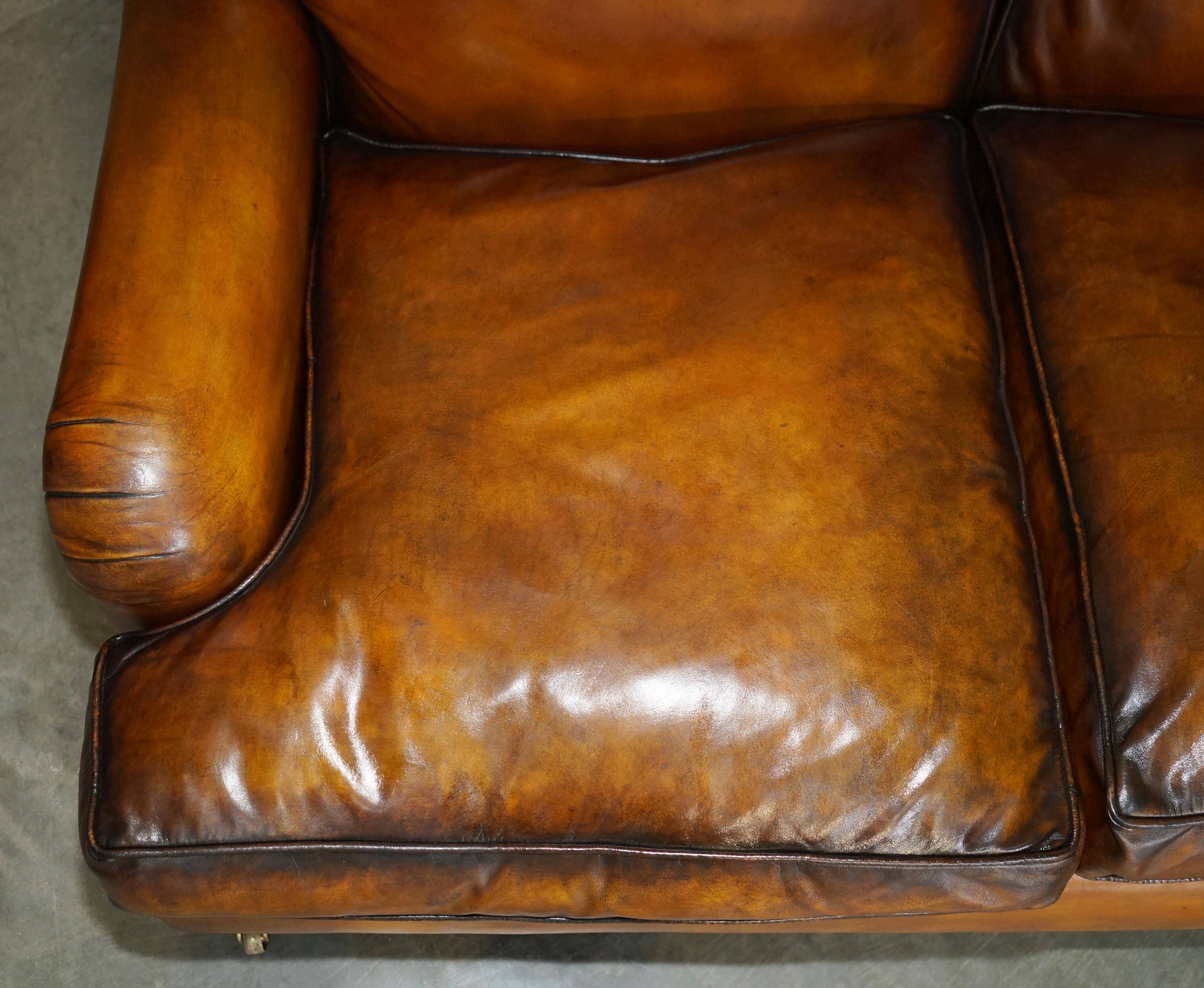 Restored leather Howard & Son canapé style, 204 cm