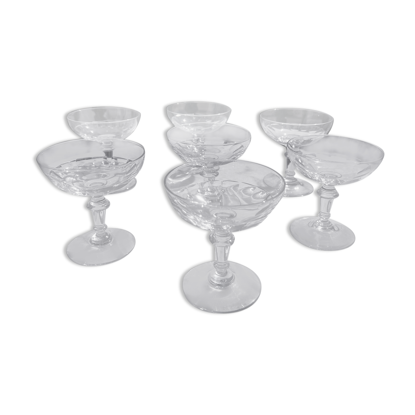 7 coupes de champagne