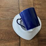 Coffee cups/saucers