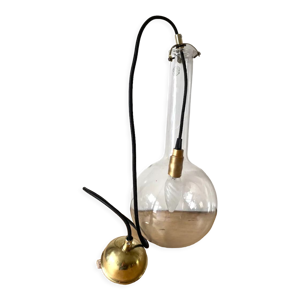 Ancien ballon de chimie transformé