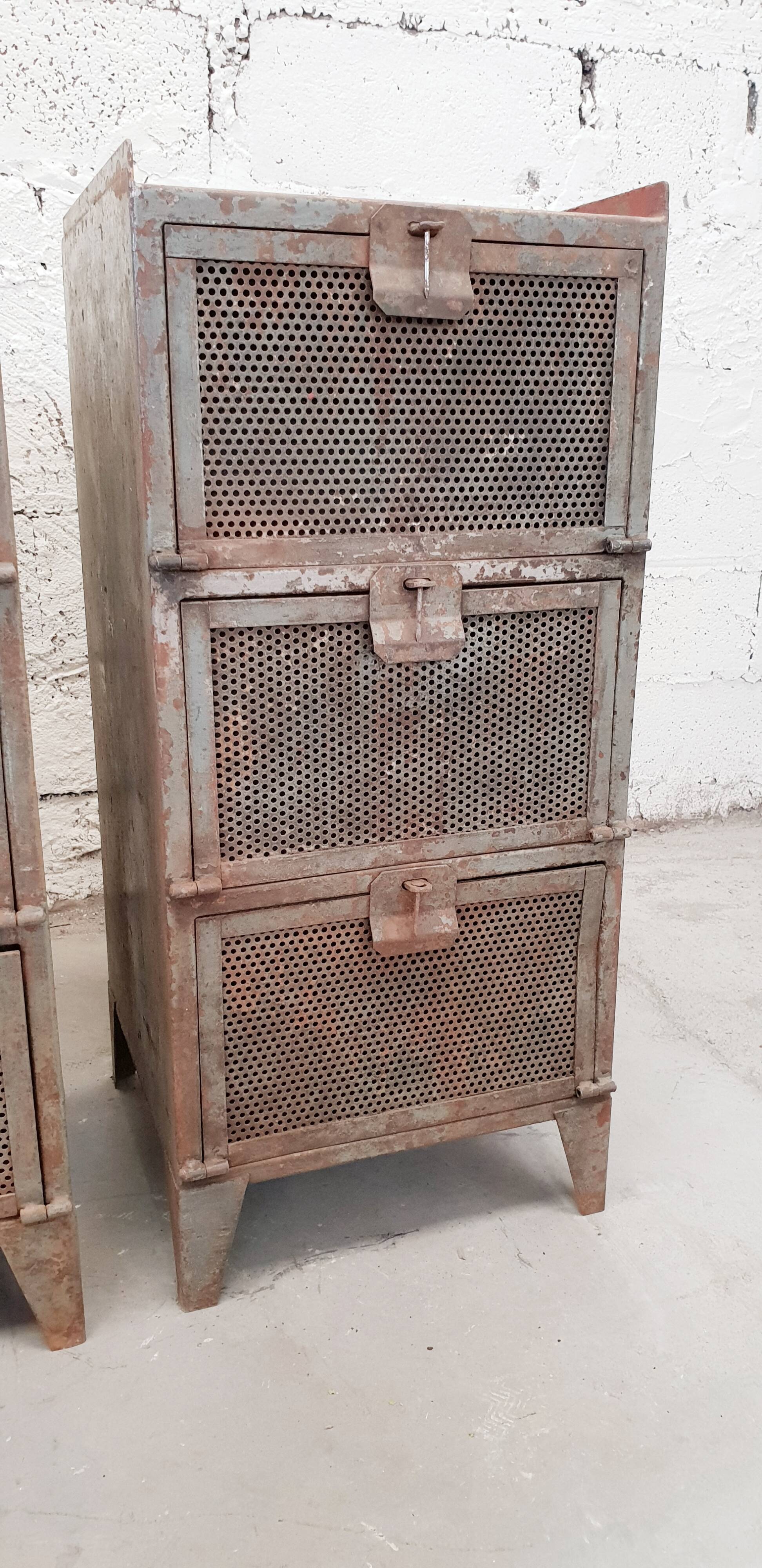 4 industrial workshop maids