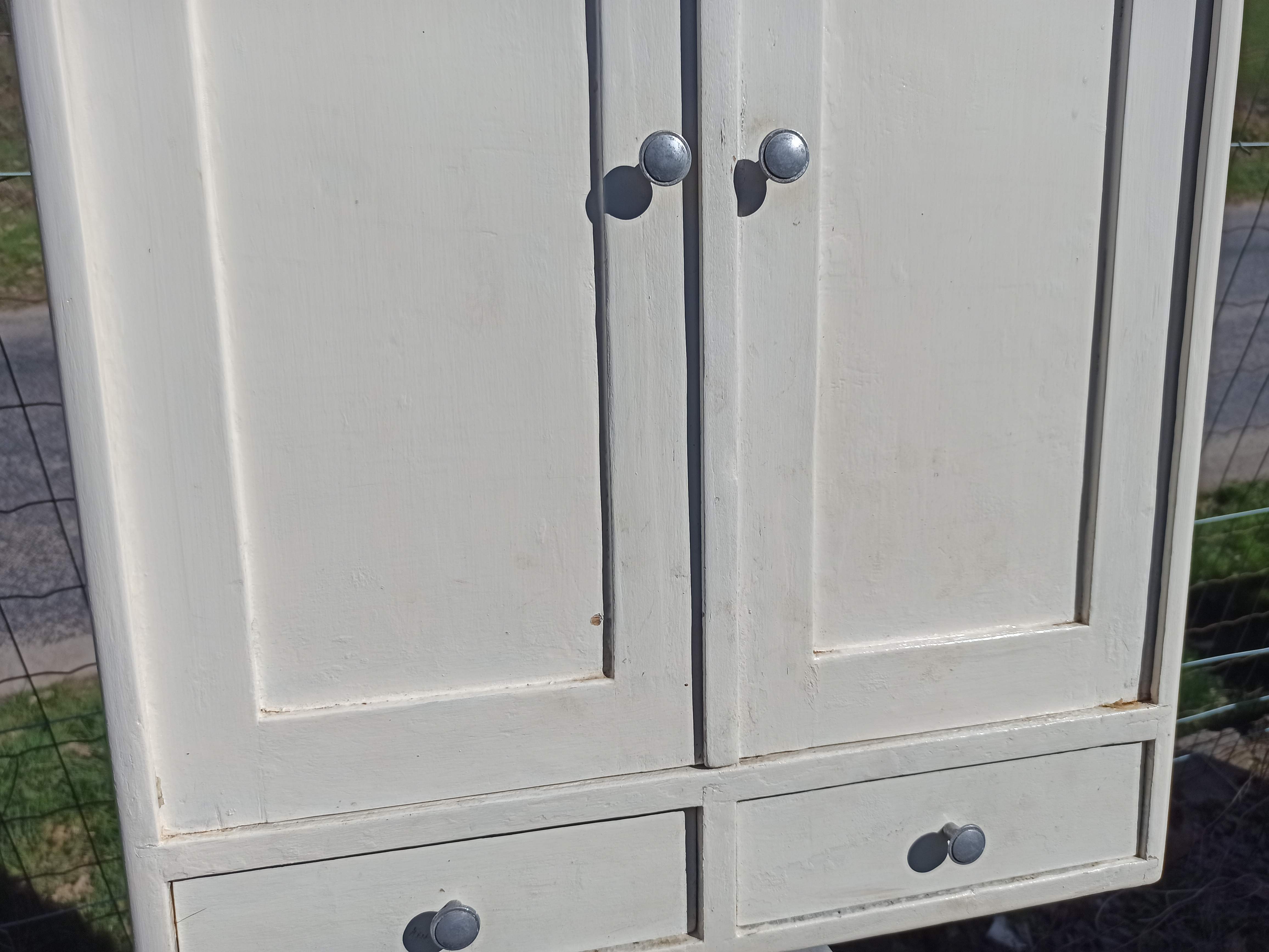 Medicine cabinet