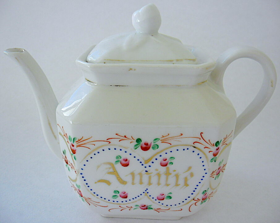 Rectangular teapot in Paris porcelain captioned "Friendship"