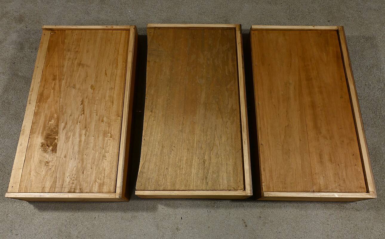 Walnut chest of drawers, Restoration style – Late 19th century