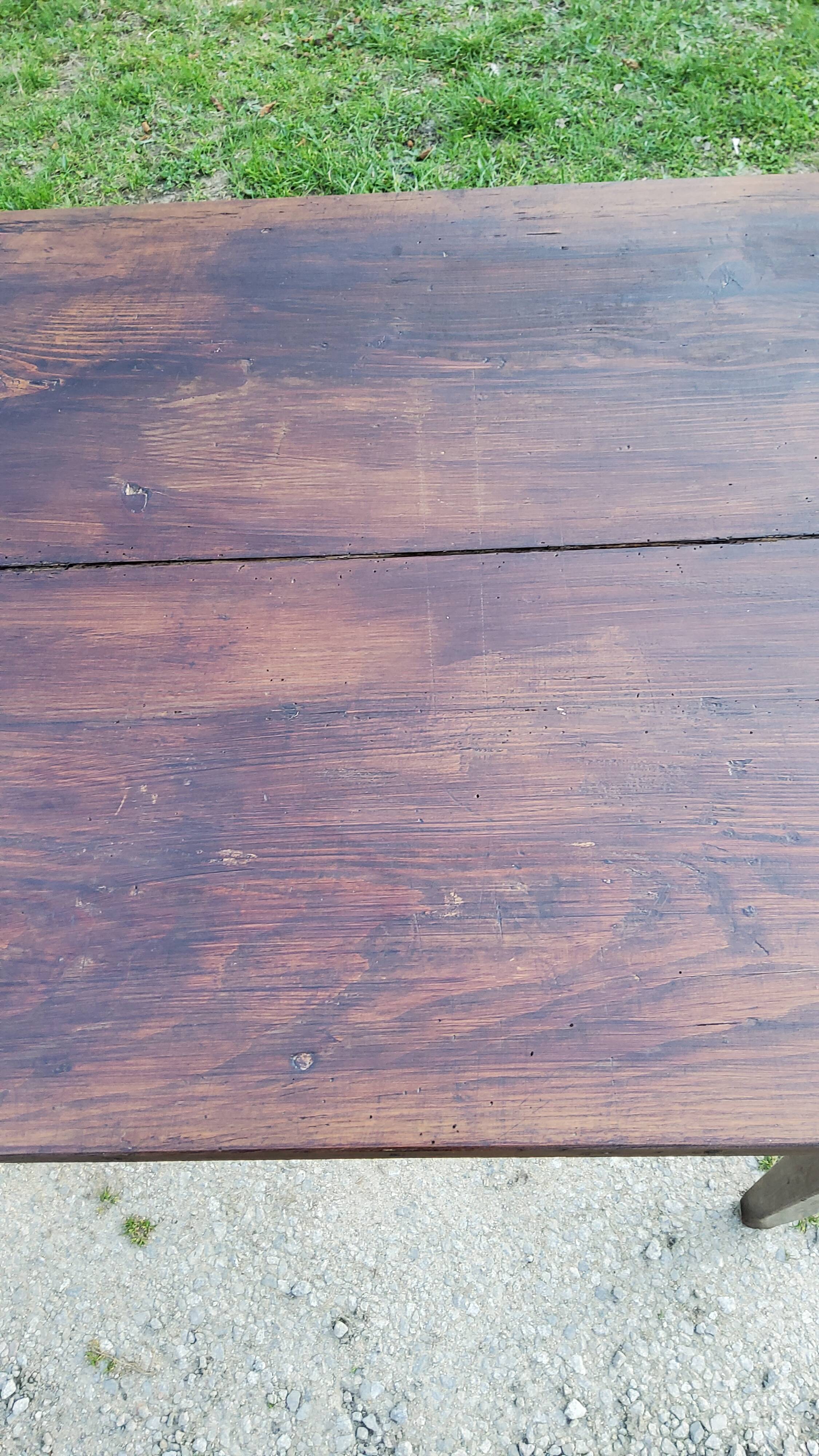 Farmhouse table XIXth century 196cm spindle feet