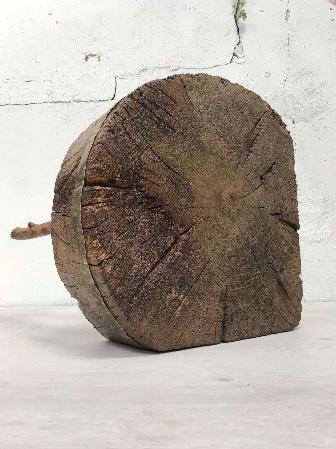 Primitive raw wood bill