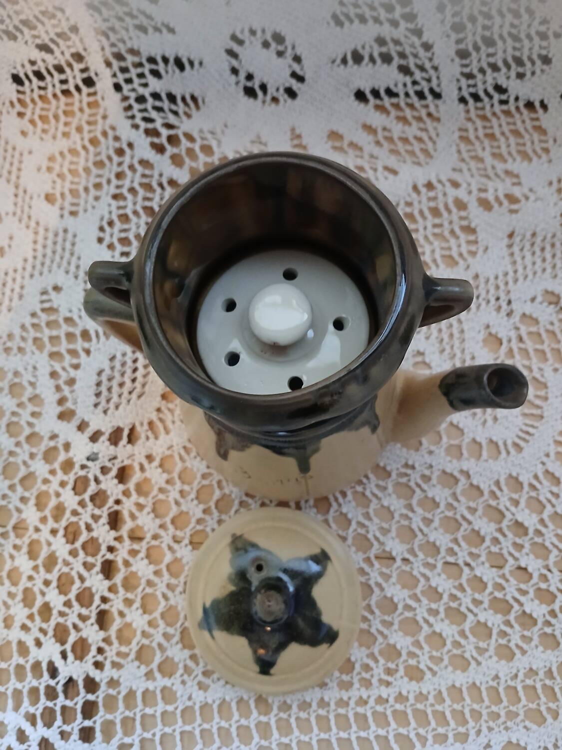 Antique stoneware coffee pot/teapot