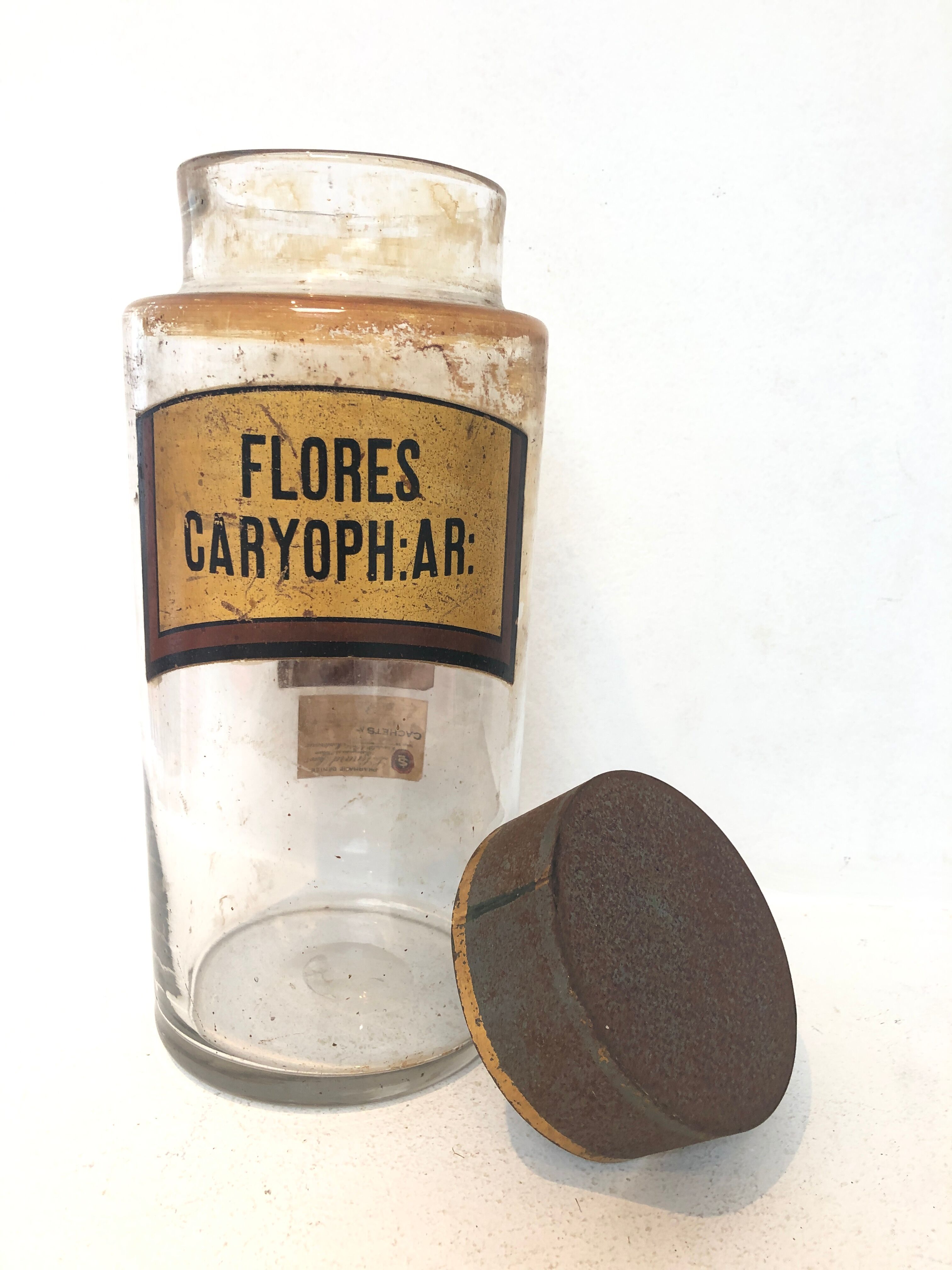 Apothecary jar 1900