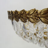 Large chandelier, brass crown ceiling lamp, 4 floors, 8 lights, glass grapevines. Year 80