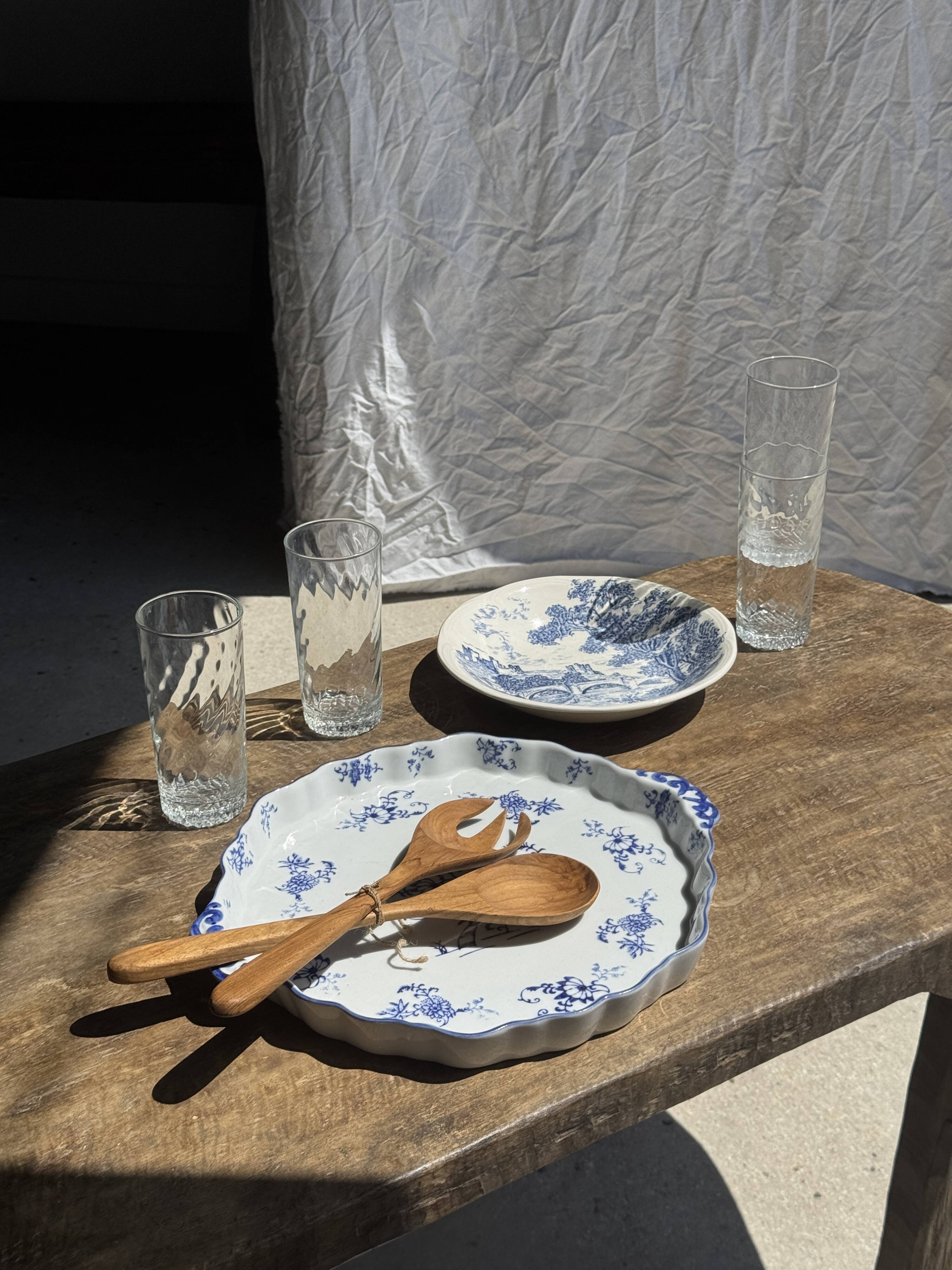 Small deep Gien earthenware plate with blue landscape motif D21.5
