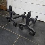 Paire de chenets en fer forgé