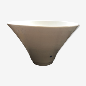 Porcelain flared bowl