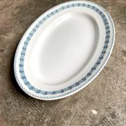 Plat ovale St Amand & Hamage en terre de fer, service "Rachel"