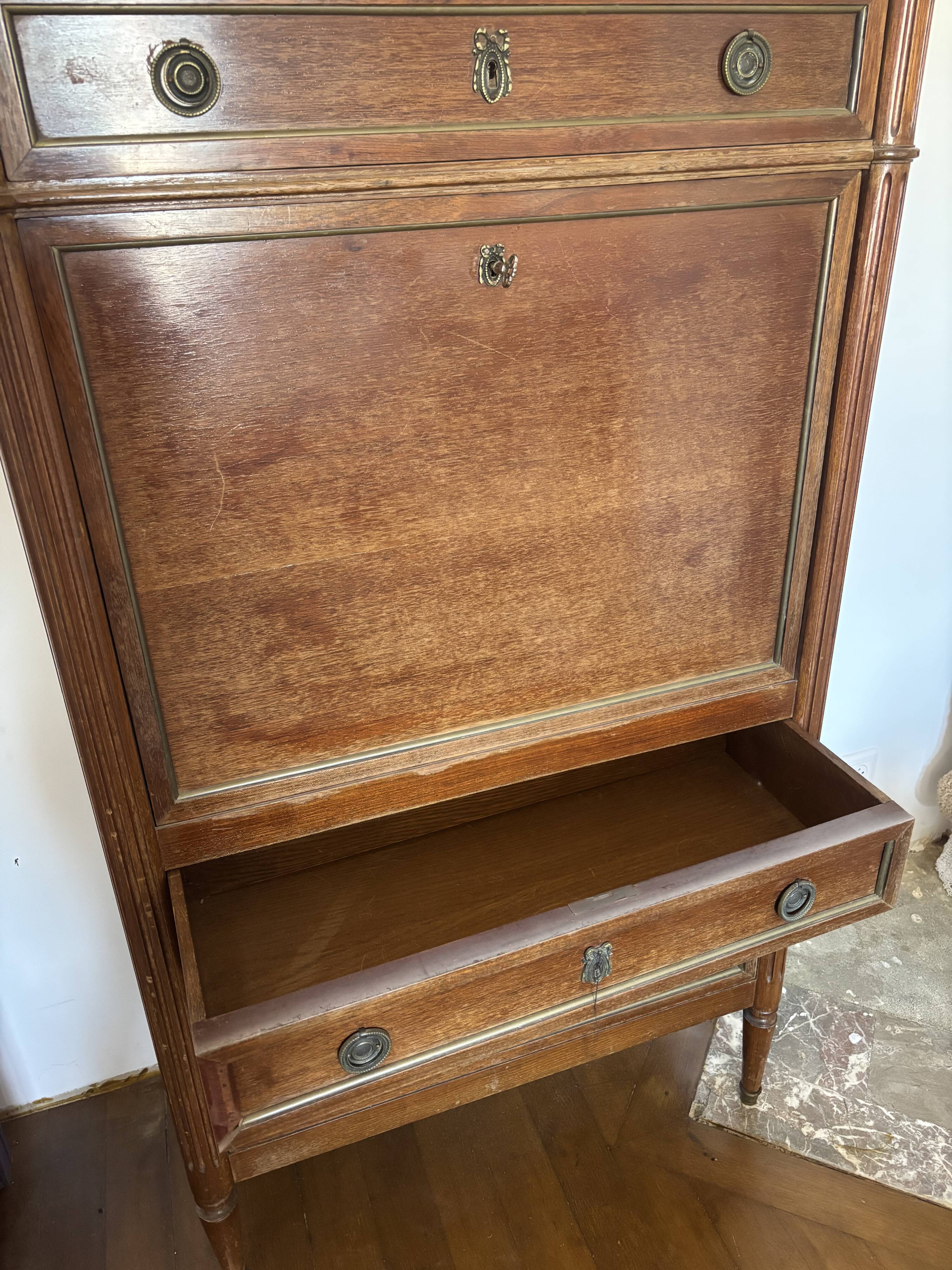 Secrétaire Louis XV en bois massif