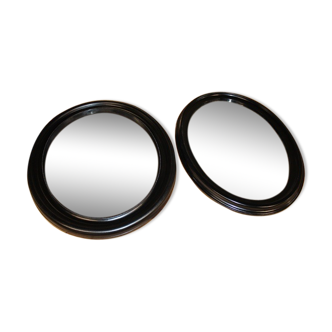 Lot of two oval mirrors 52x65cm