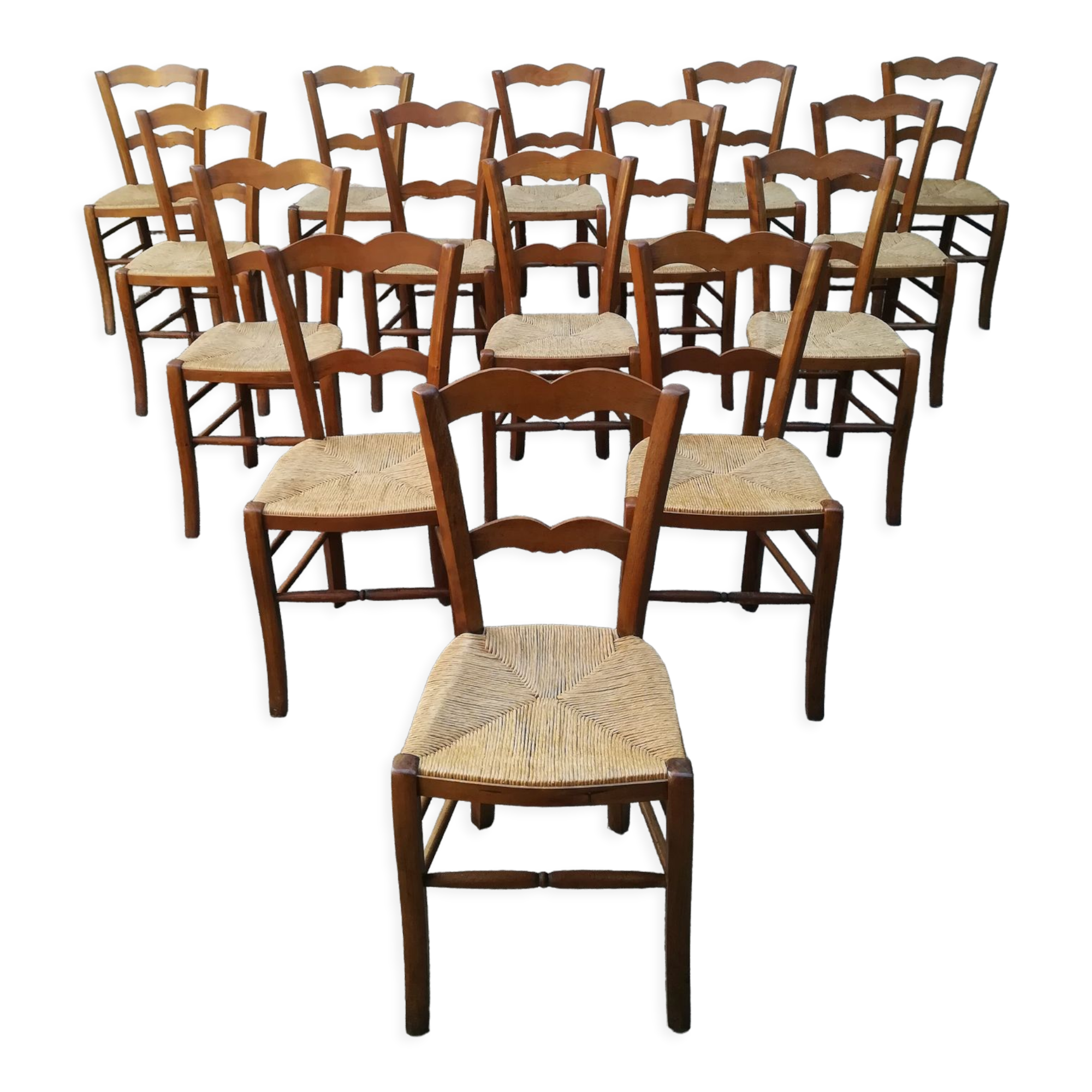 Set of 15 straw chairs