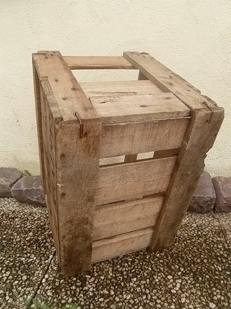 wooden box EST Lorraine