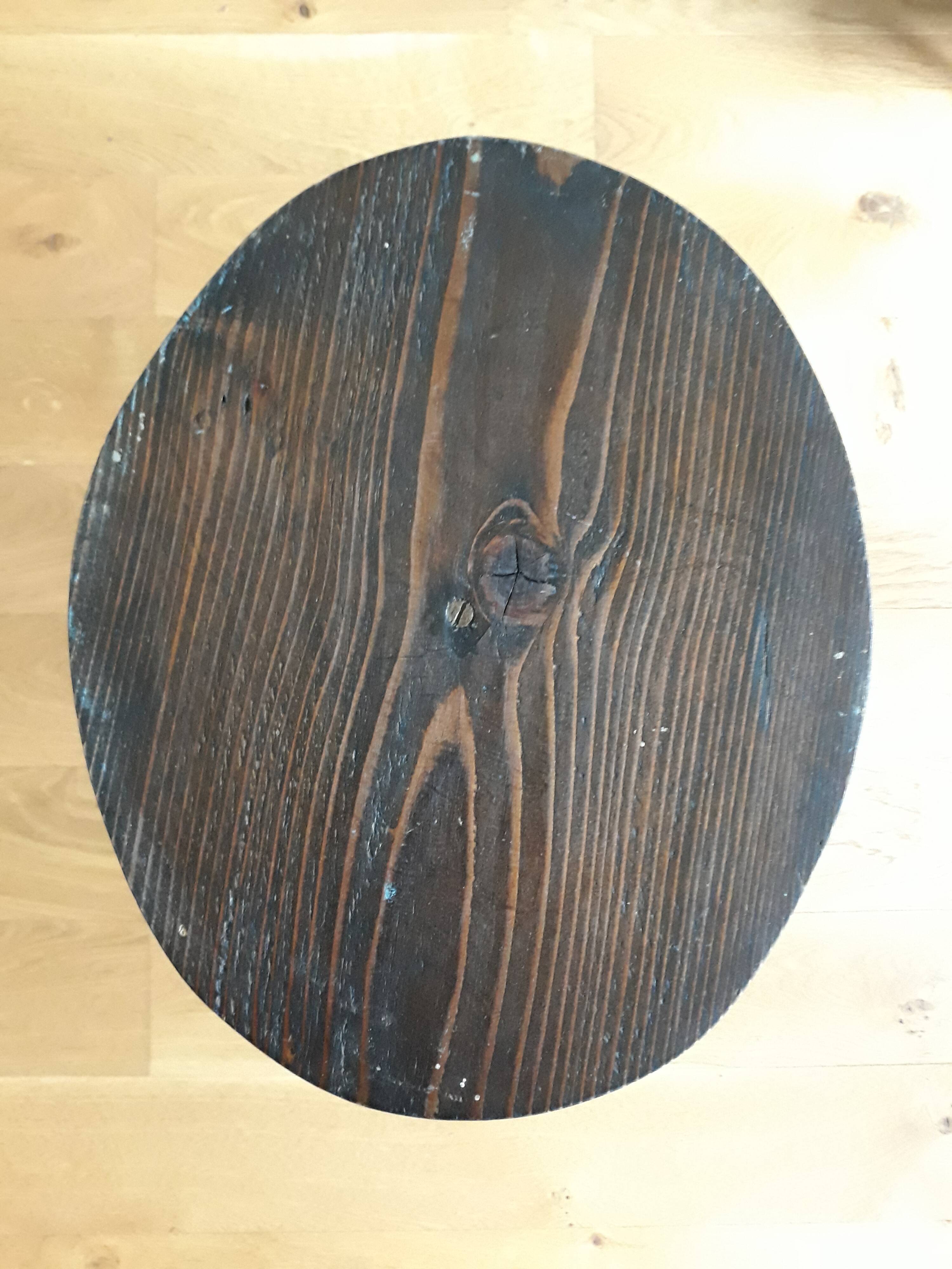 Rustic plant-holder harness in turned solid wood