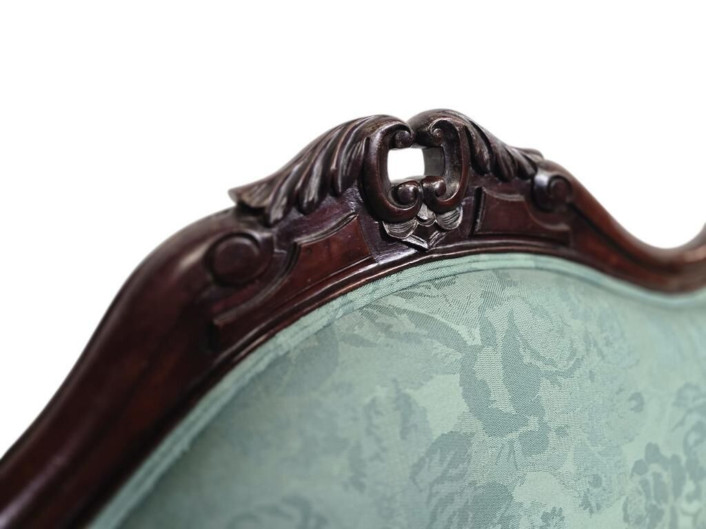 Mint blue vintage baroque canapé