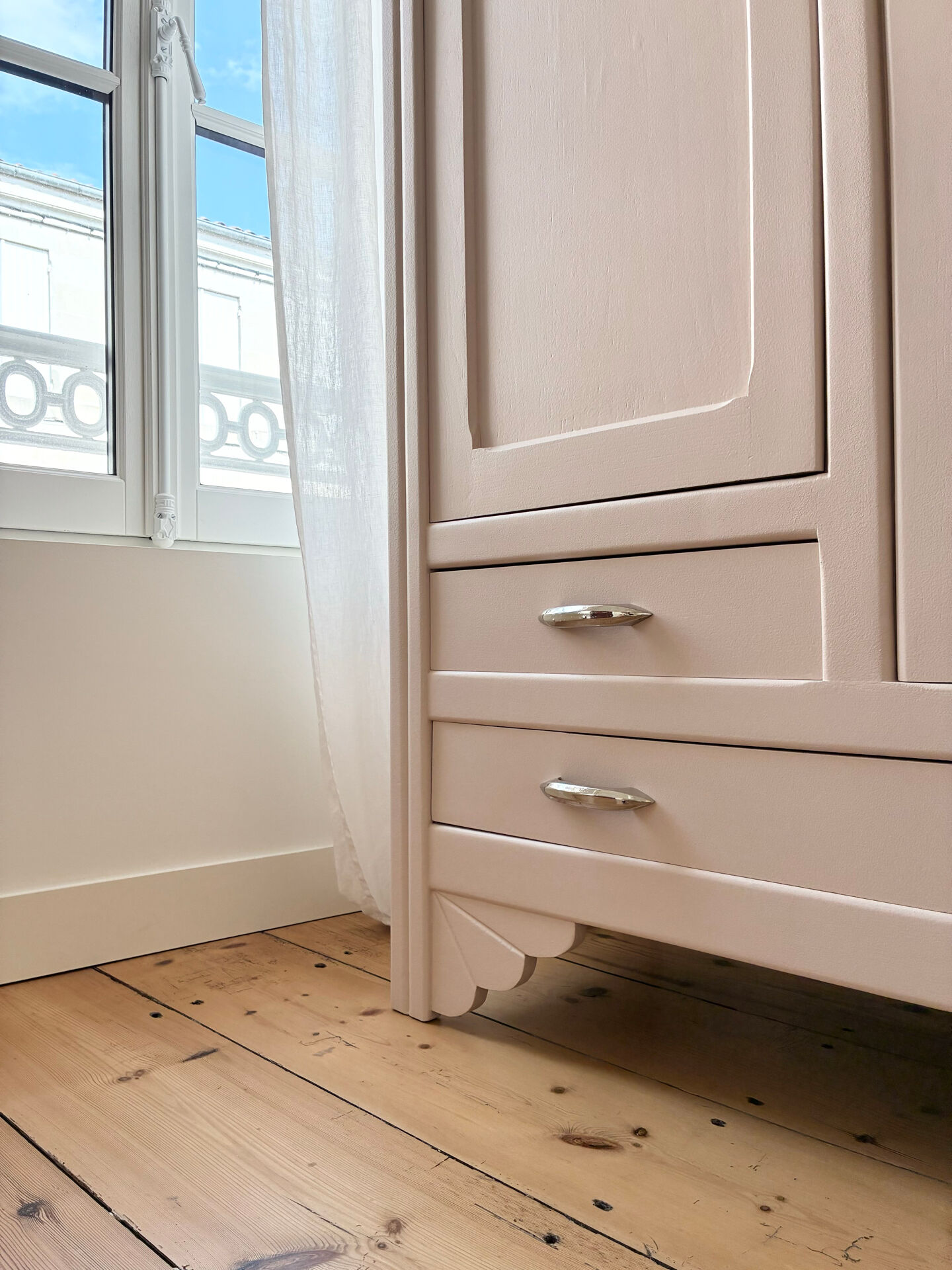 Colourful Art Deco wardrobe