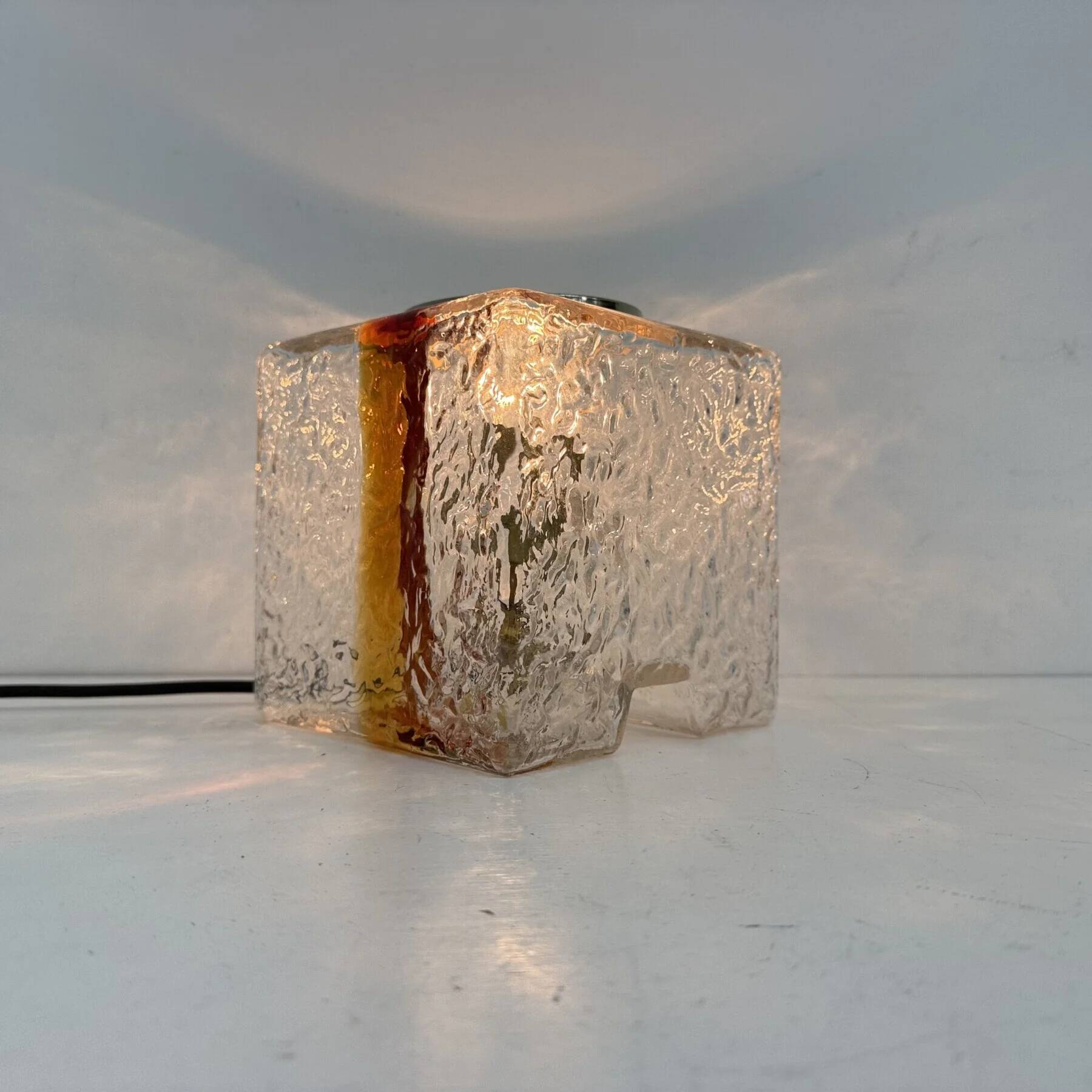 Murano glass table lamp by Toni Zuccheri for Mazzega, 1970s
