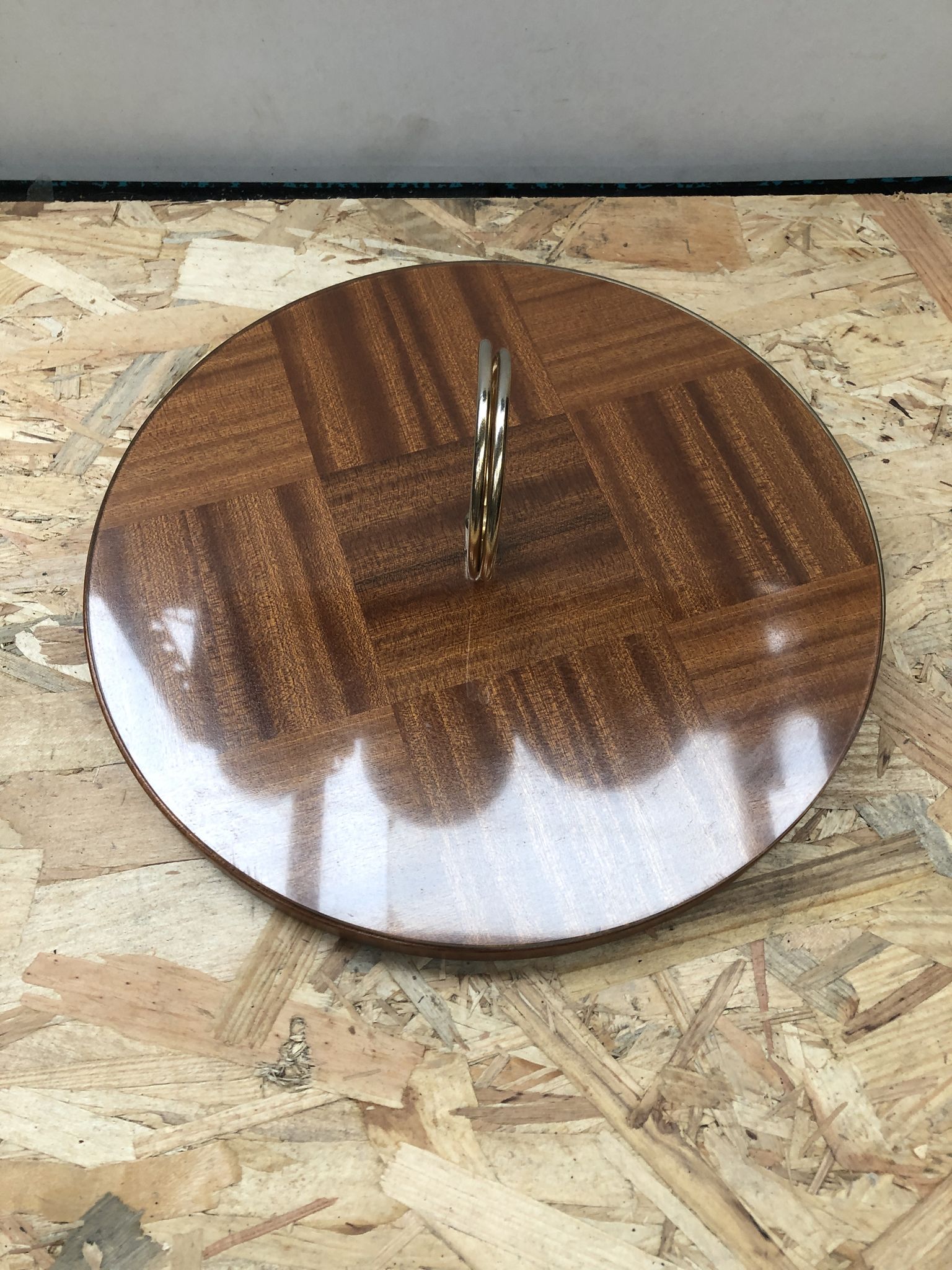 Ancien plat plateau fromage bois + plexi + anse laiton cuisine vintage