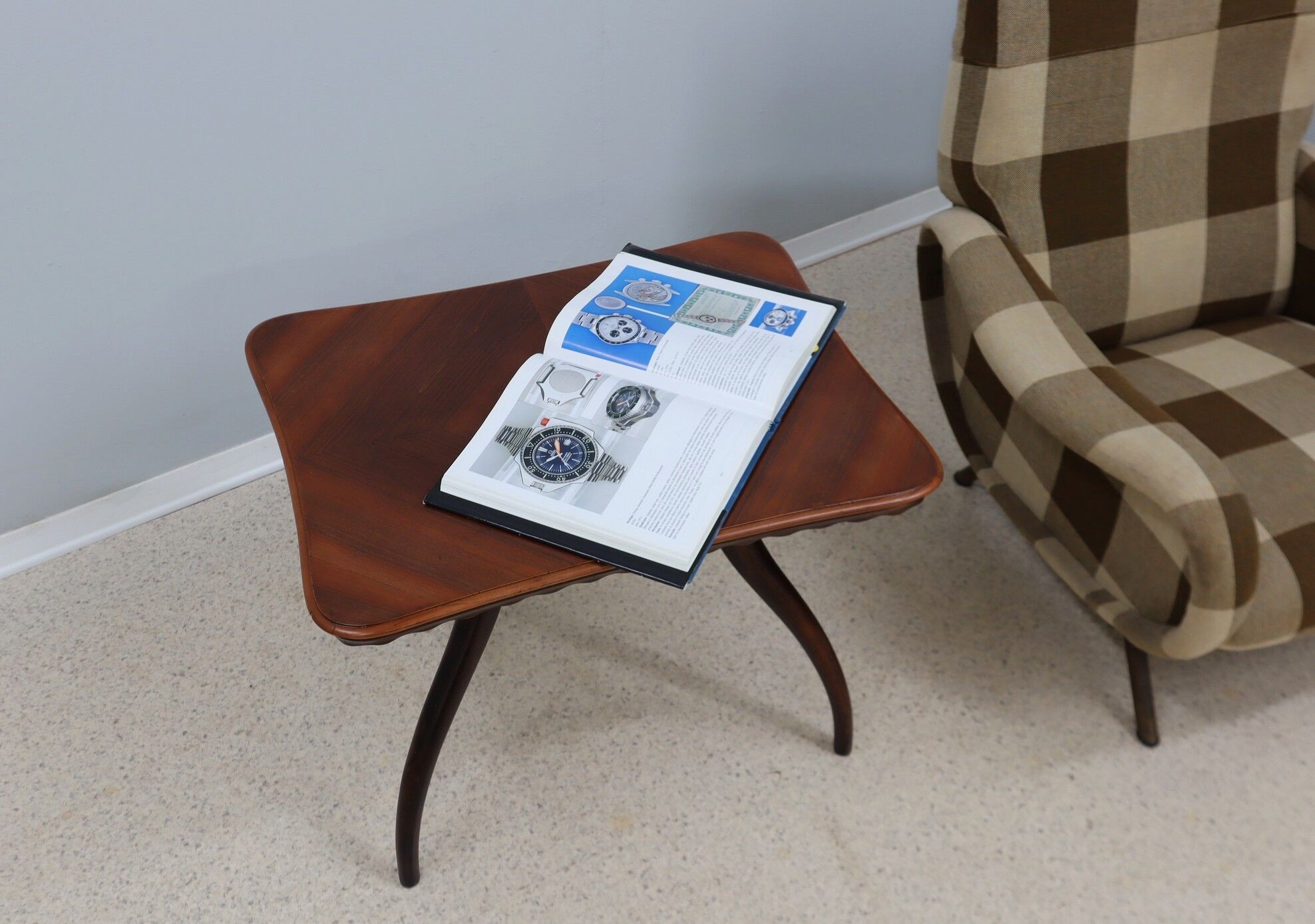 Mid century coffee table Atelier Borsani, Varedo 1940s