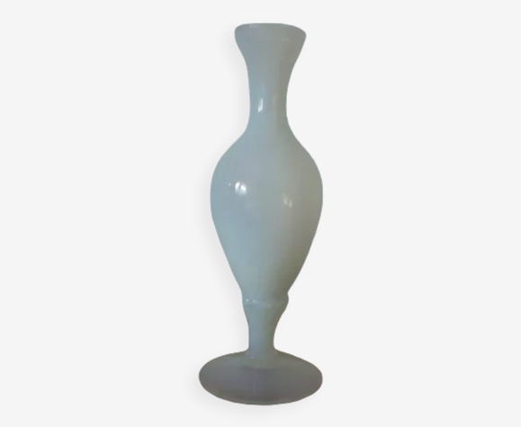 Vase opaline blanche opalescente