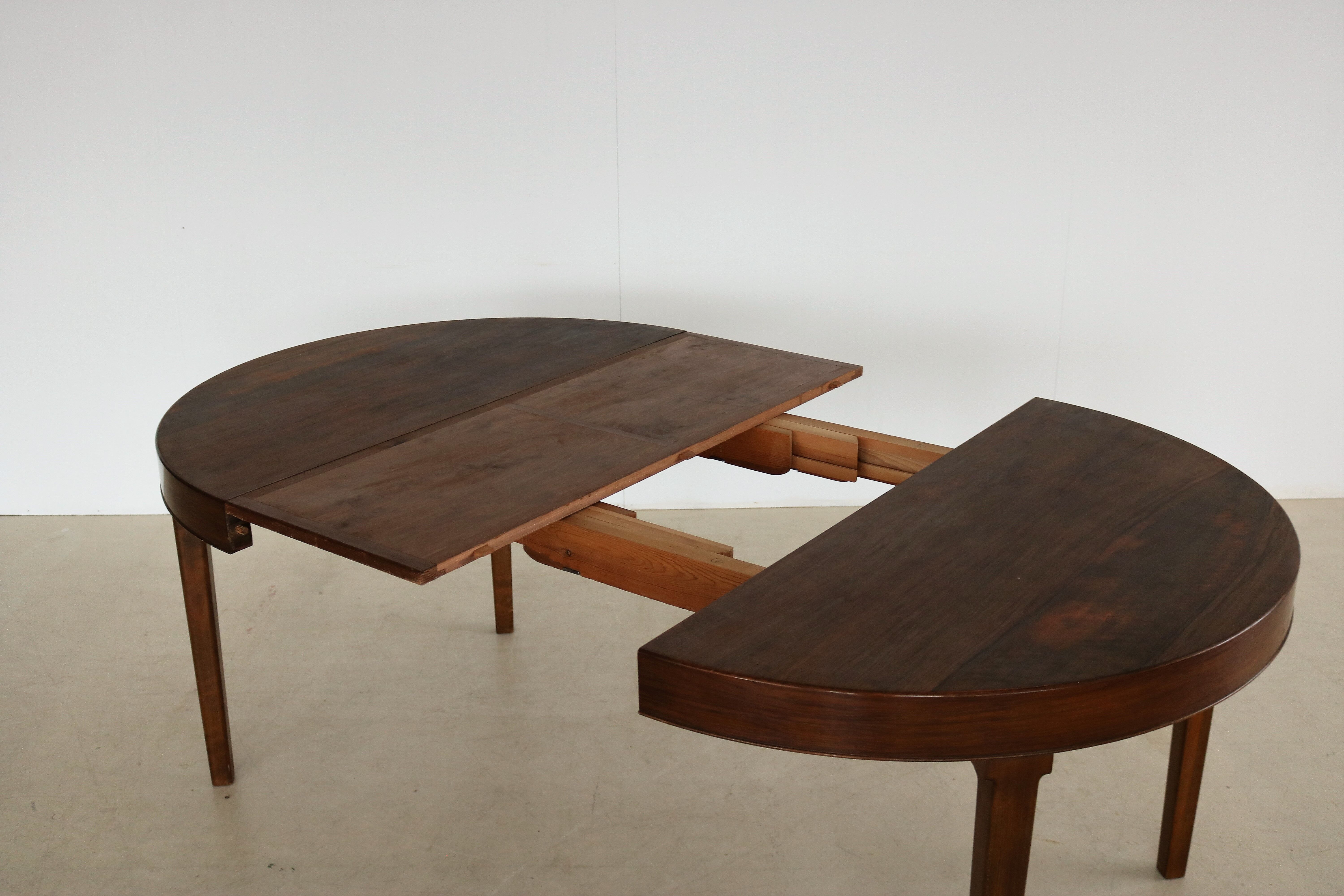 Vintage rosewood extandable dining table