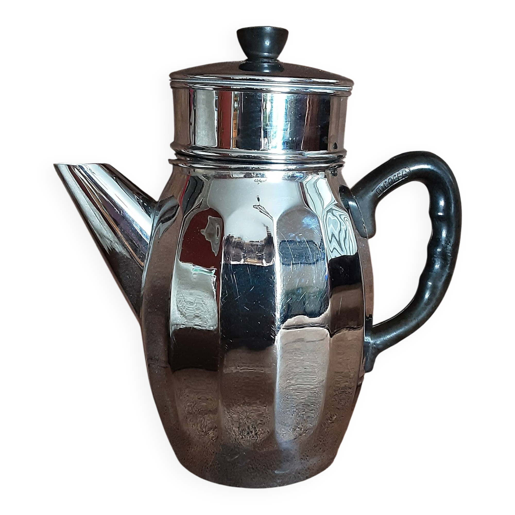 Menesa coffee maker