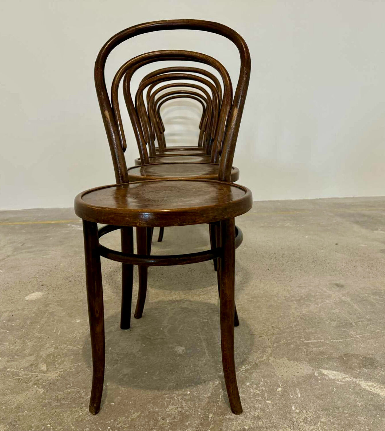 5 Thonet bistro chairs in curved wood