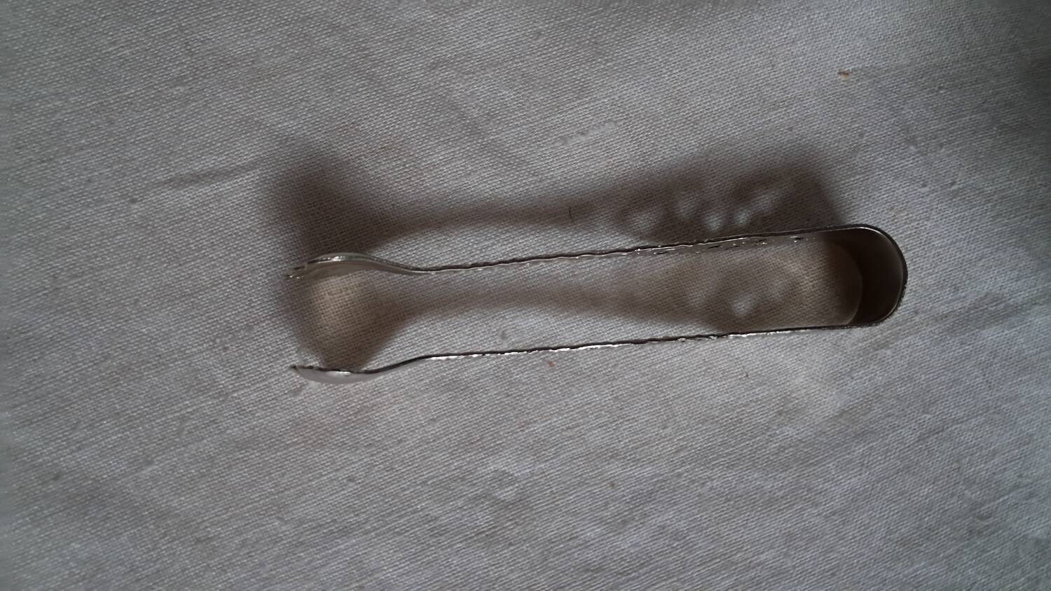 Teapot, sugar bowl, milk jug, jam jar.