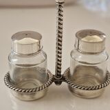 Salerons with support