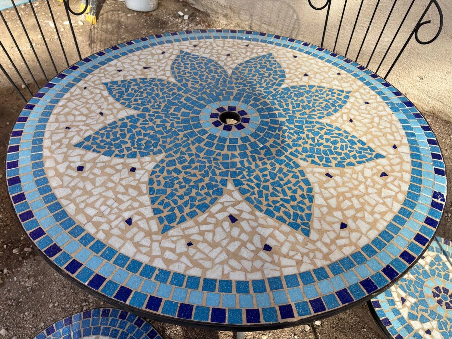 Mosaic garden furniture set in wrought iron, Mediterranean style, table and 4 chairs.