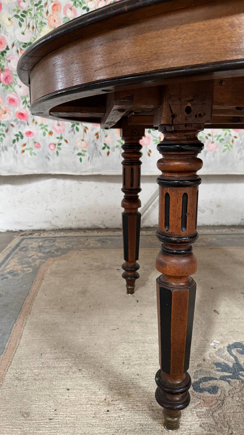 Oval Mahogany Dining Table N III