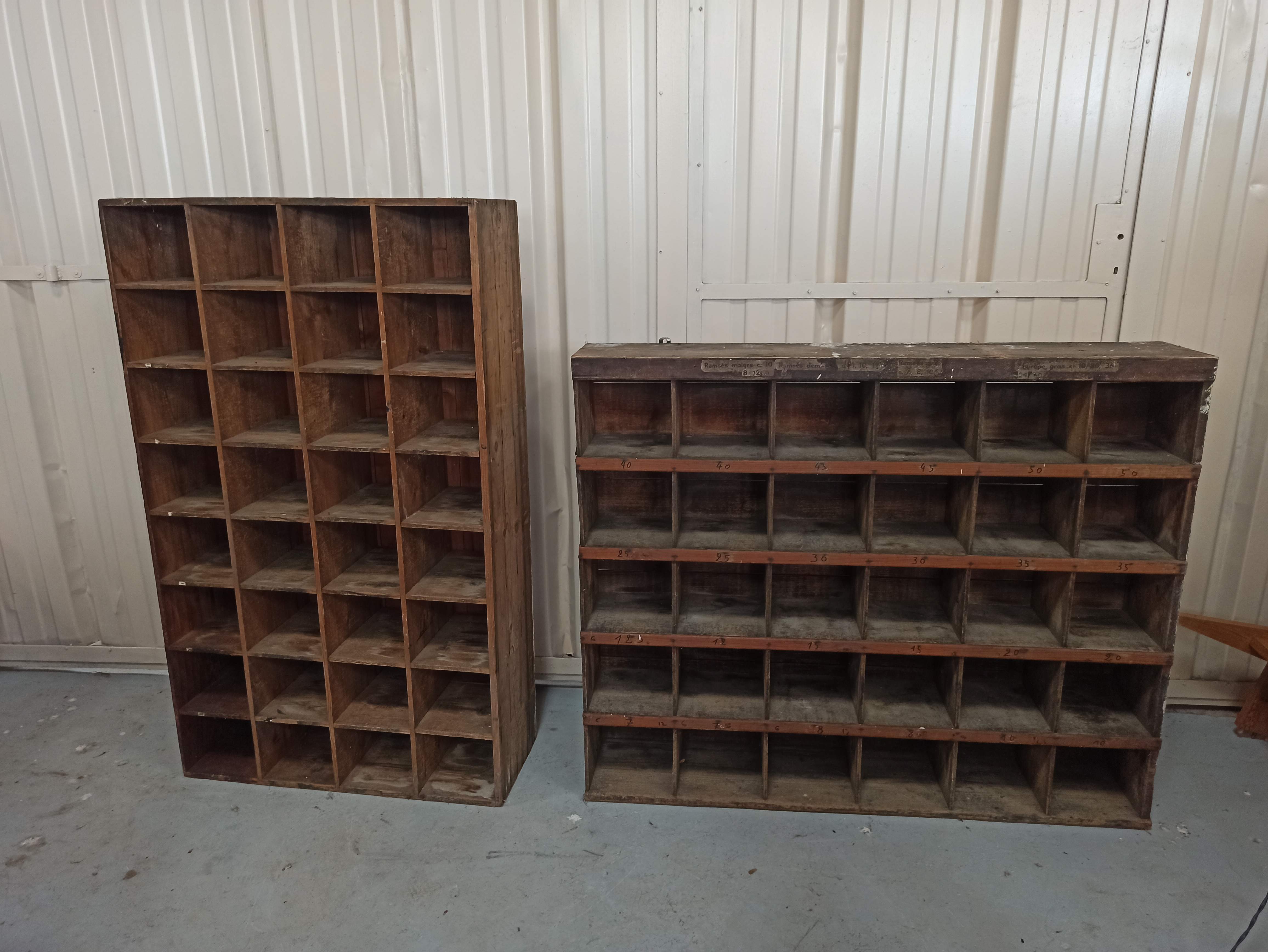 Duo of trade furniture sorting of the post shelf storage