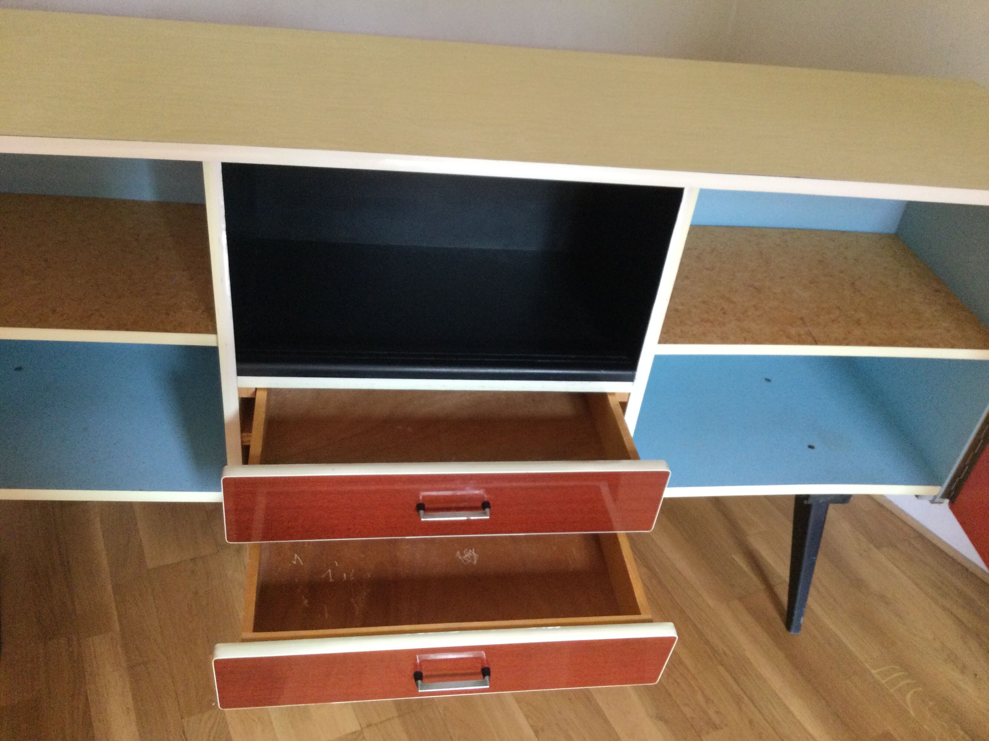 Enfilade vintage bois et formica